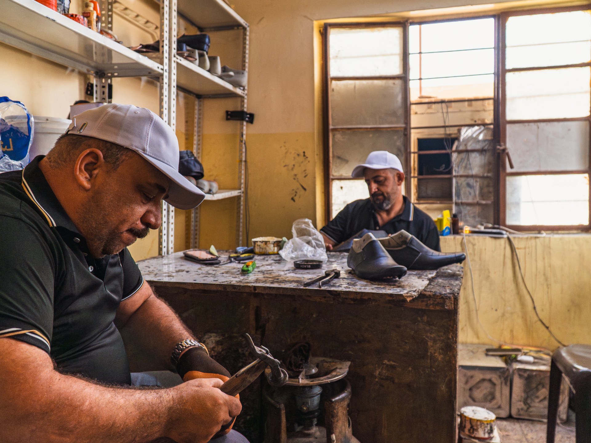 Iraq’s shoemakers revive their ancient craft | Business and Economy