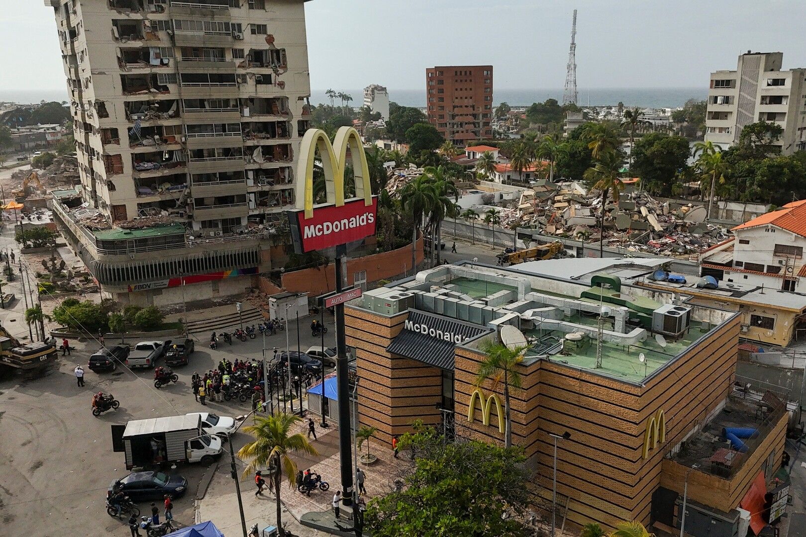 Venezuelan doctors convert restaurant into a clinic after earthquake | Earthquakes News